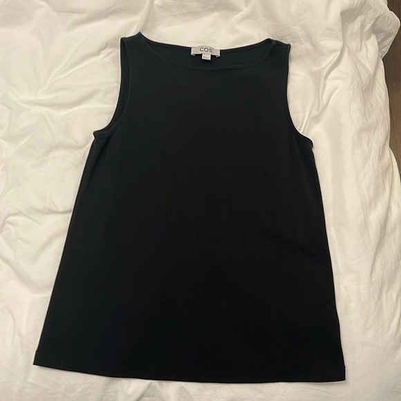 COS tank top - Picture 3 of 4
